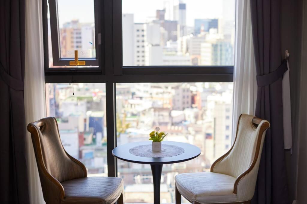 Stayc Hotel Myeongdong Seoul Bagian luar foto